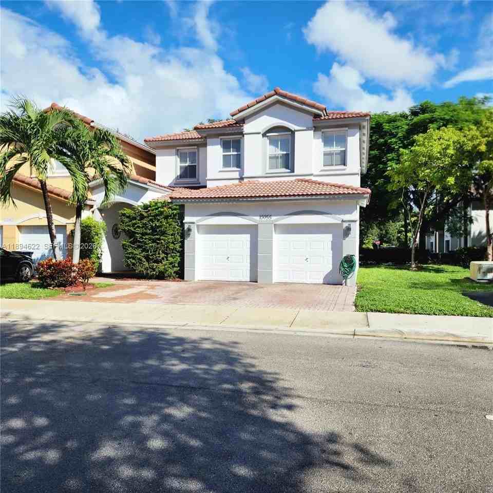 10955 Nw 87th Ln #10955