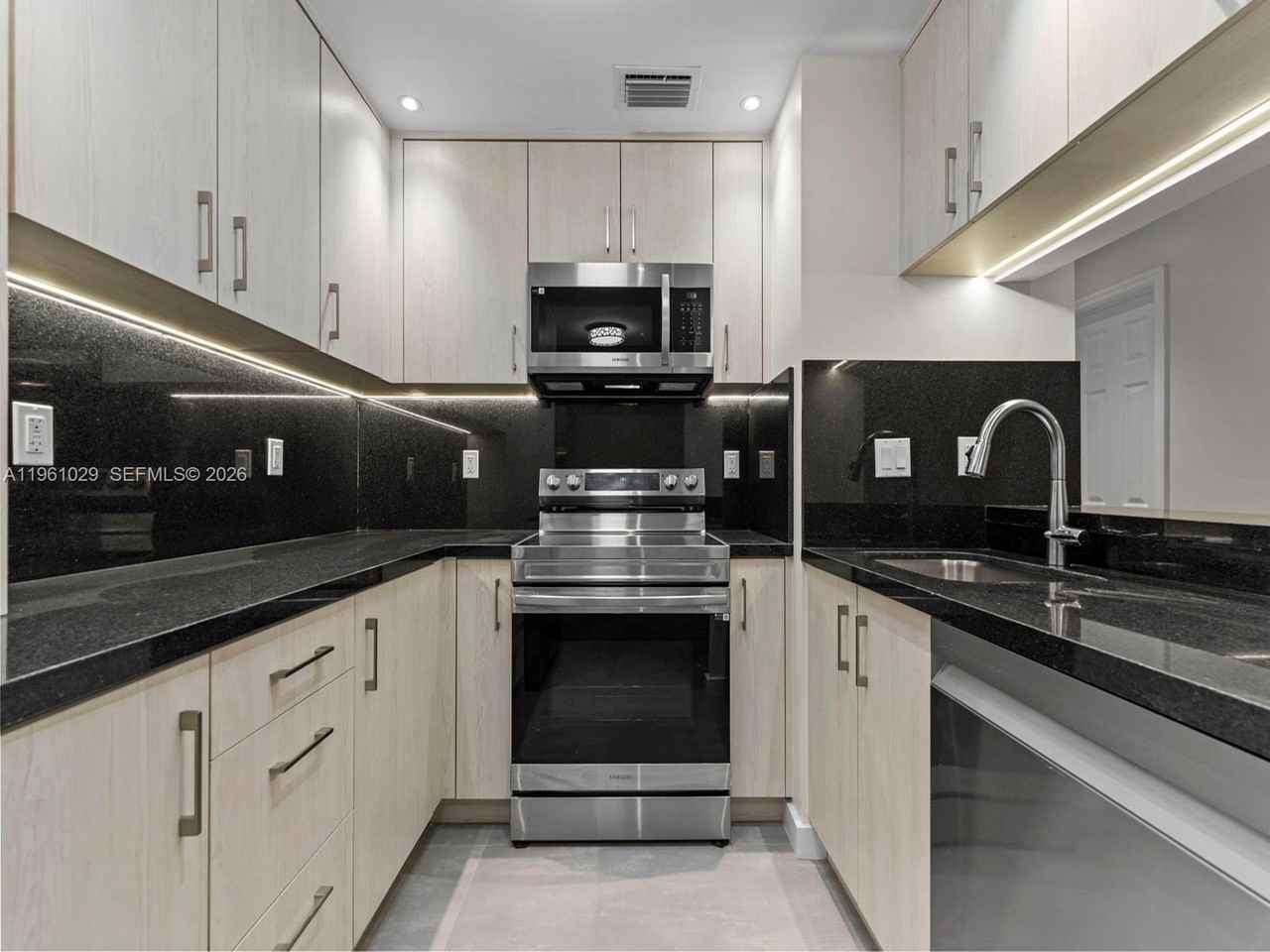 15639 Sw 73rd Circle Ter #7-4