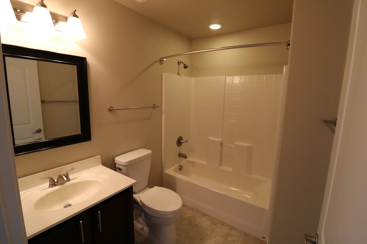 1455 E Date St - Photo 3 of 15