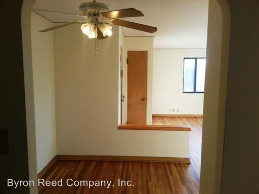 806 N 48th St - Photo 3 of 11