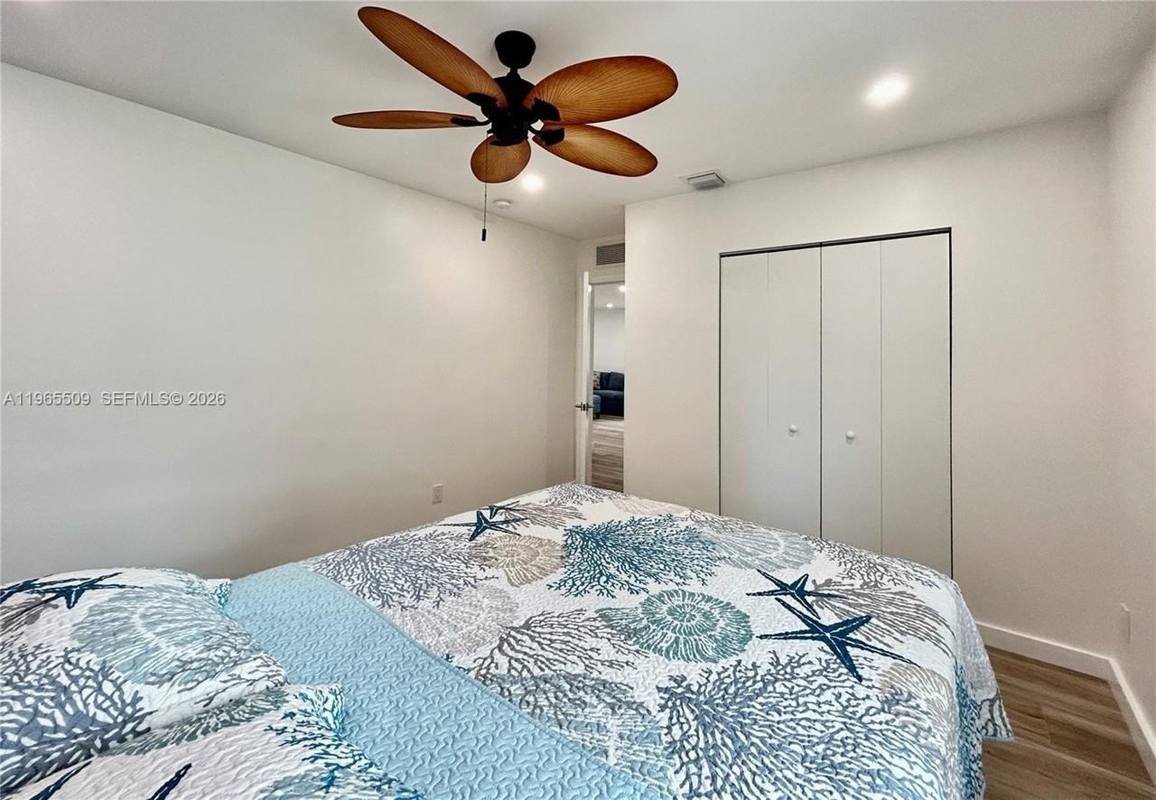 222 Se 1st St #E - Photo 7 of 16