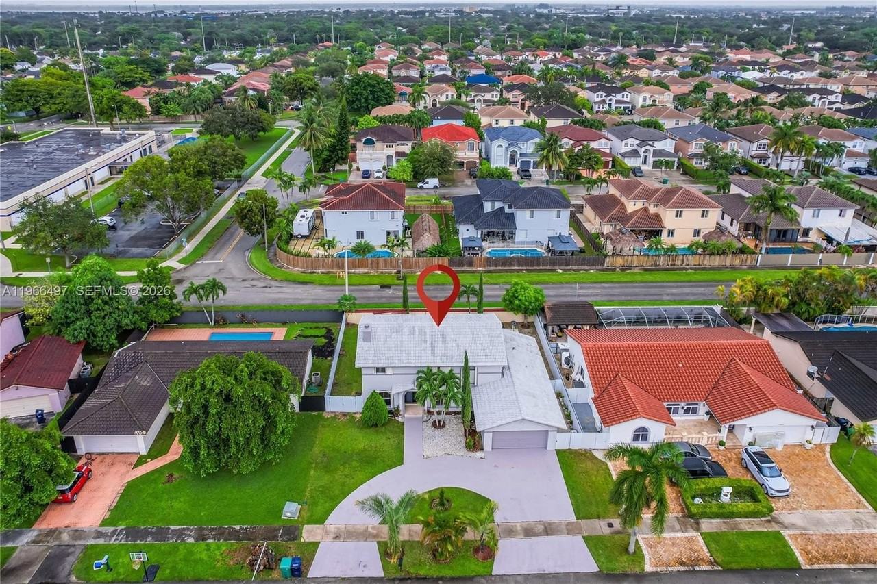 14011 Sw 156th Ter - Photo 2 of 35