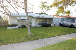 1900 N 32nd Ct - Photo 1 of 1