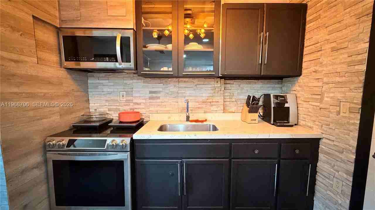 168 Nw 53rd St #2 - Photo 4 of 11