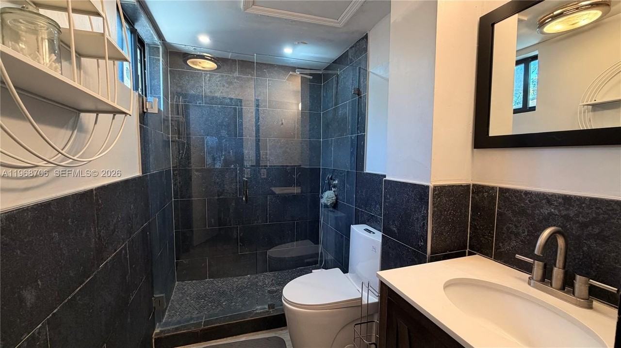 168 Nw 53rd St #2 - Photo 5 of 11