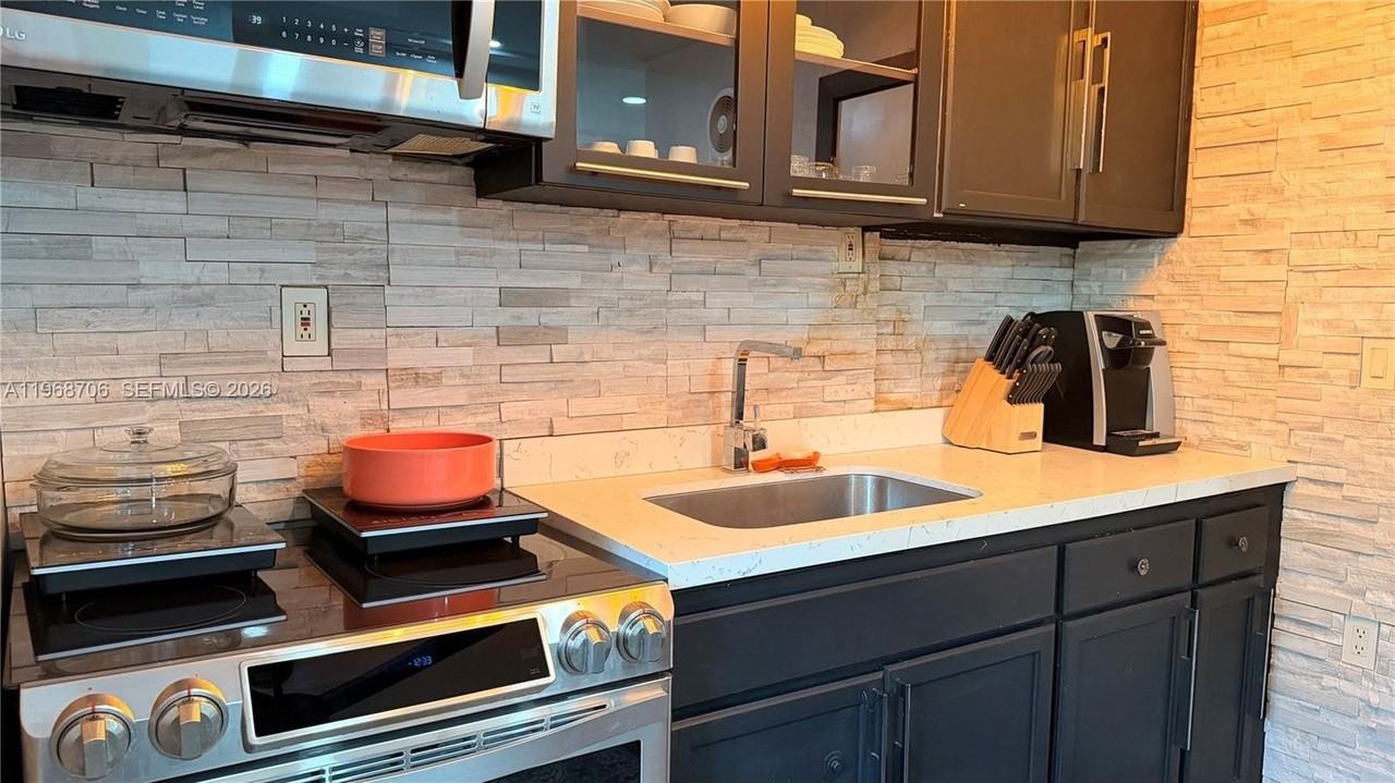 168 Nw 53rd St #2 - Photo 6 of 11