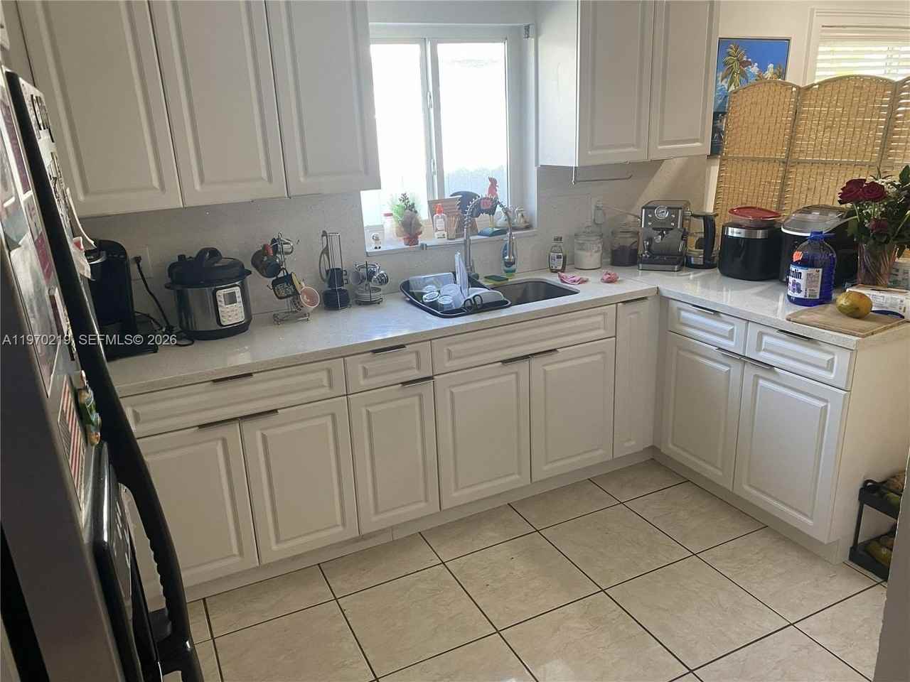 3251 Sw 67th Ave - Photo 4 of 17