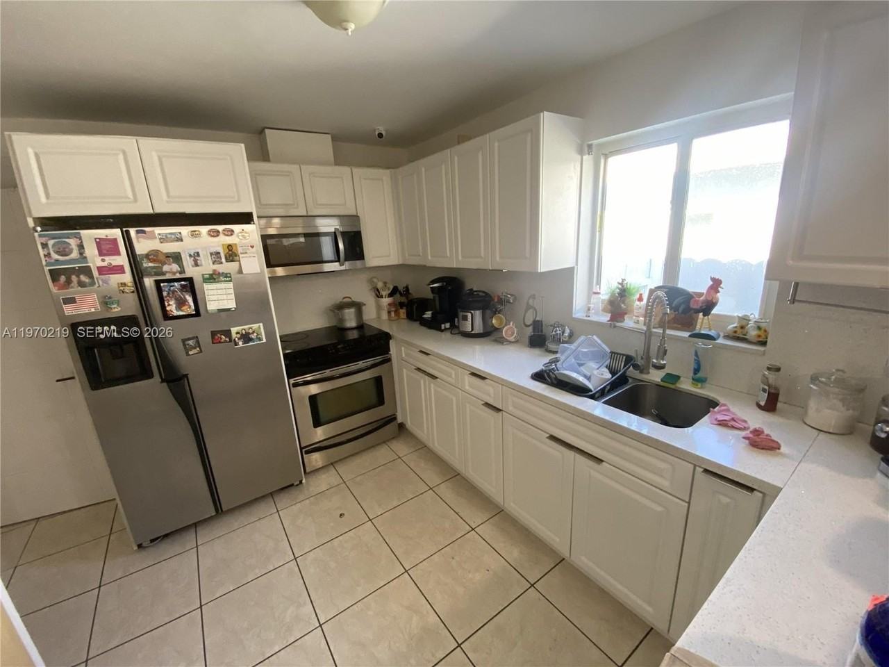 3251 Sw 67th Ave - Photo 5 of 17