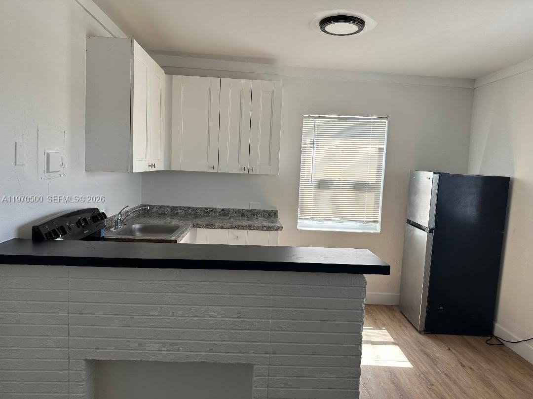 186 Nw 1st St #6 - Photo 3 of 7