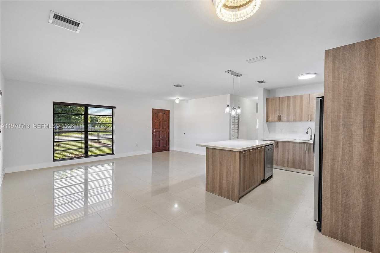 3840 Nw 176th St #1 - Photo 7 of 13