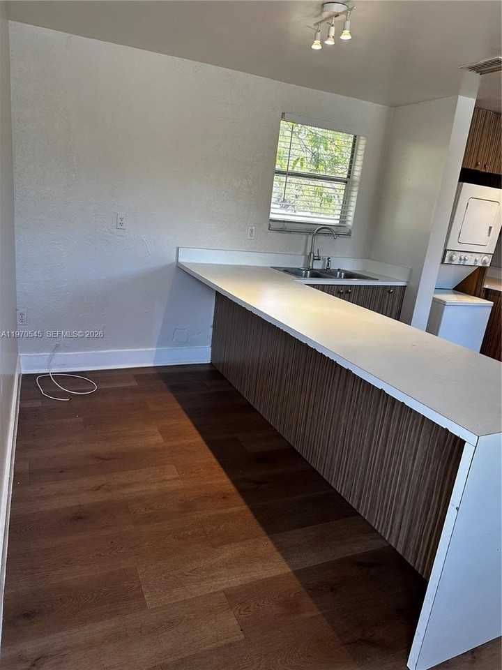 5903 N Miami Ave #5903 - Photo 7 of 28