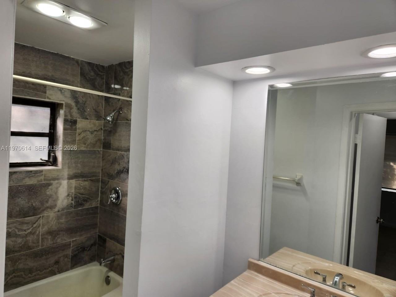 3816 Sw 68th Way #14F - Photo 7 of 32