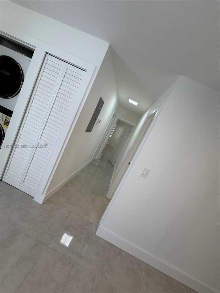 25415 Sw 128th Ave #REAR - Photo 5 of 10