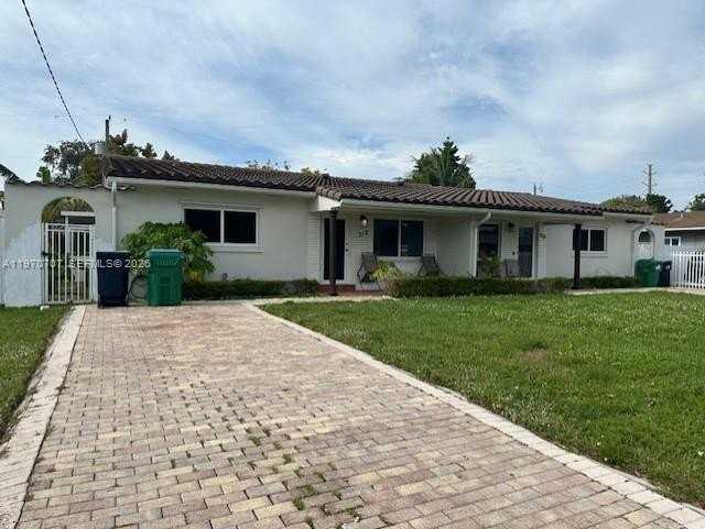 312 Sw 76th Ct #1 - Photo 4 of 18