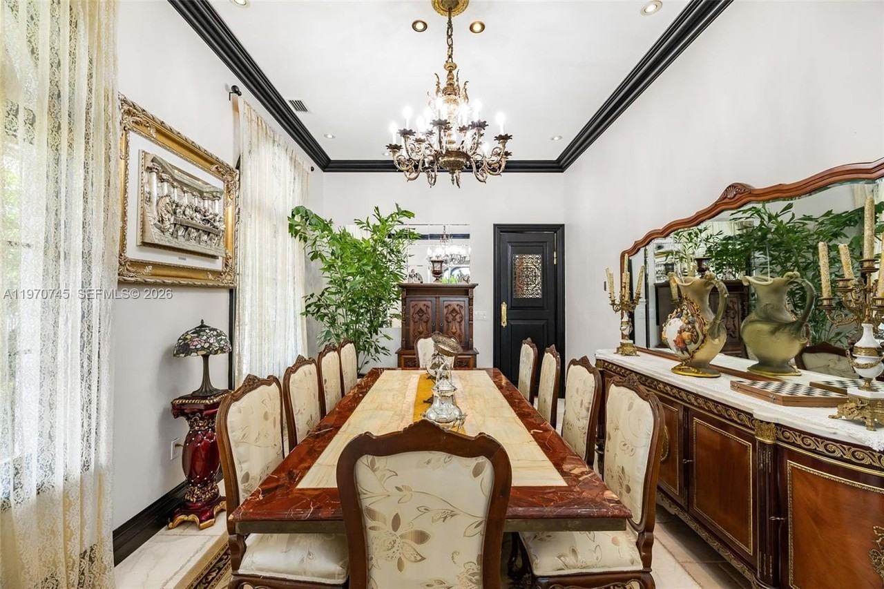 9815 Sw 114th St - Photo 6 of 24