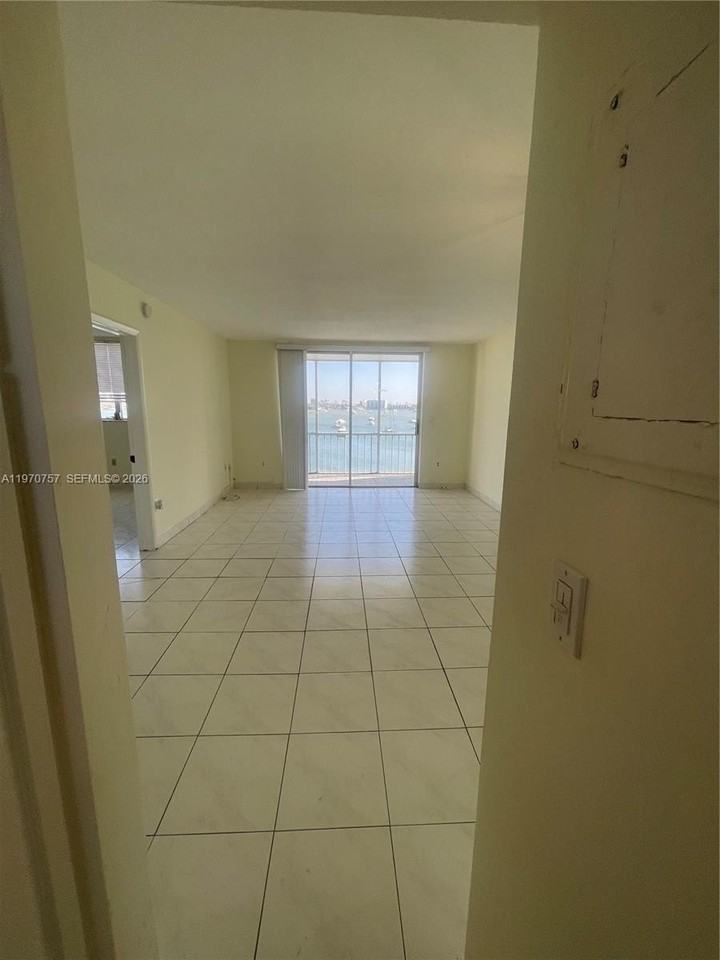 2910 Point East Dr #M511 - Photo 6 of 15