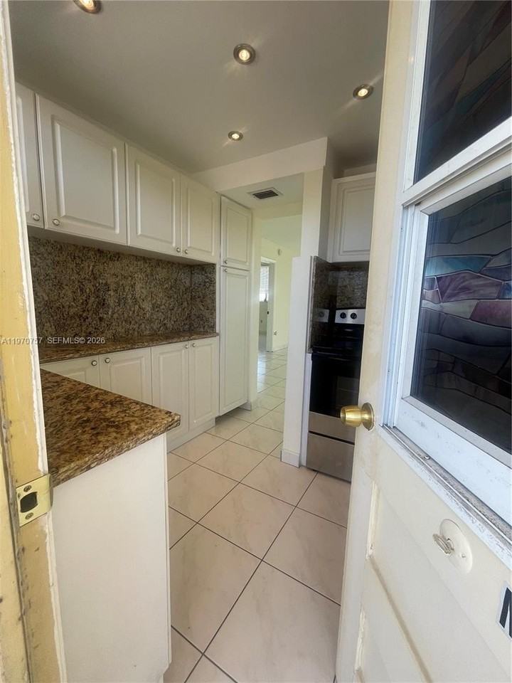 2910 Point East Dr #M511 - Photo 7 of 15