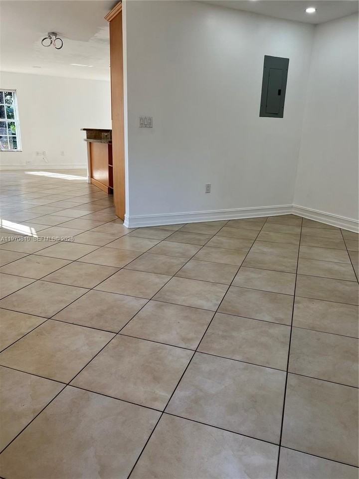 158 Sw 96th Ct #158 - Photo 7 of 10