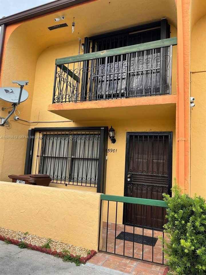 5901 W 18th Ct #5-4 - Photo 2 of 13