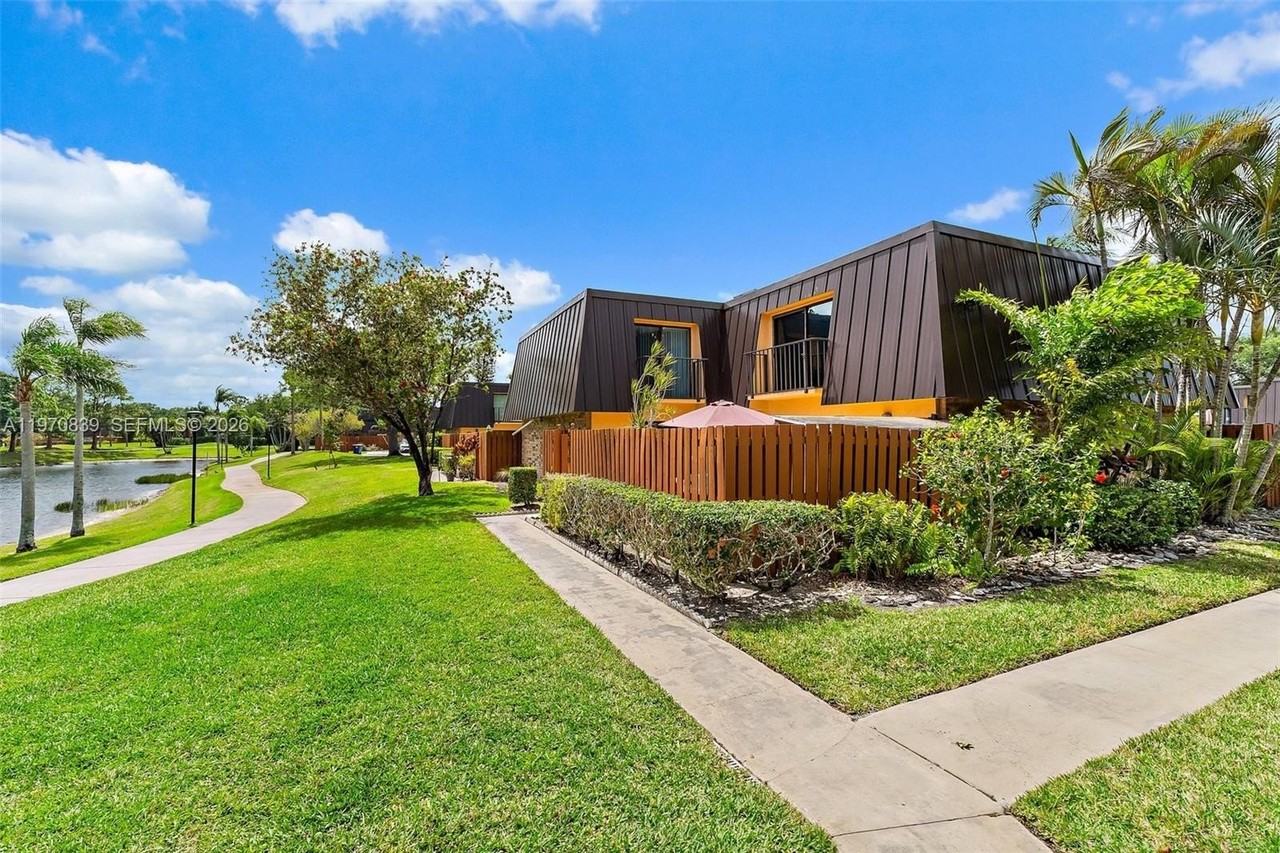 5830 Se Windsong Ln #206 - Photo 2 of 25