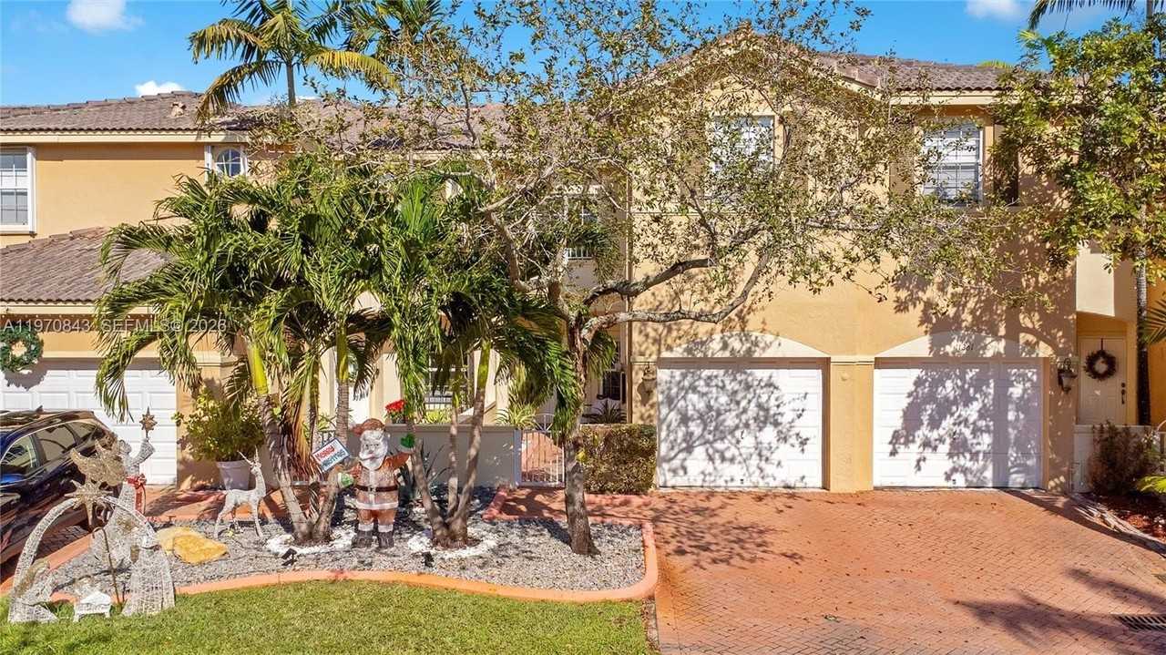 11261 Nw 55th Ln #NA - Photo 2 of 31