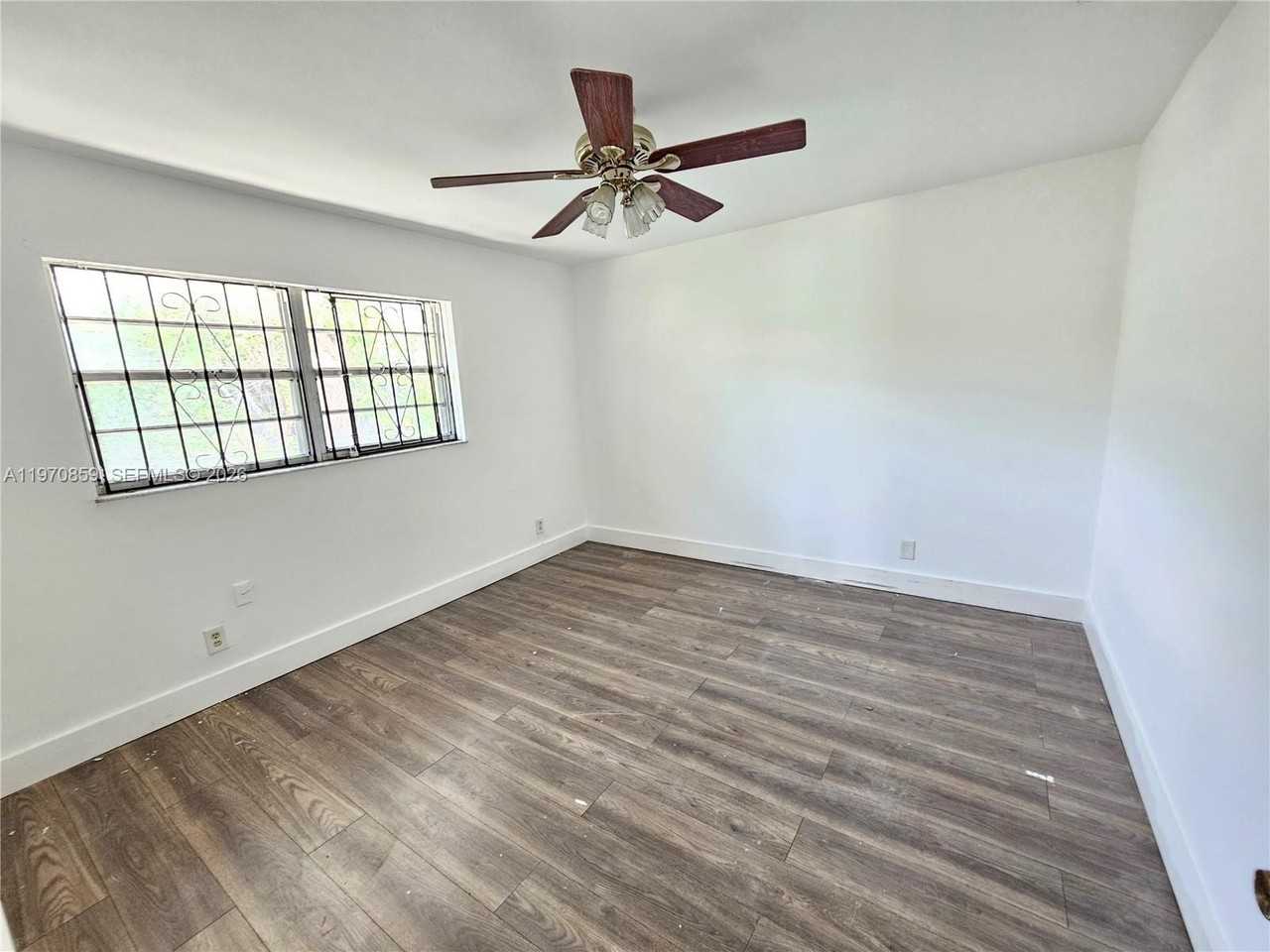 2119 Nw 64th St #2119 - Photo 5 of 10