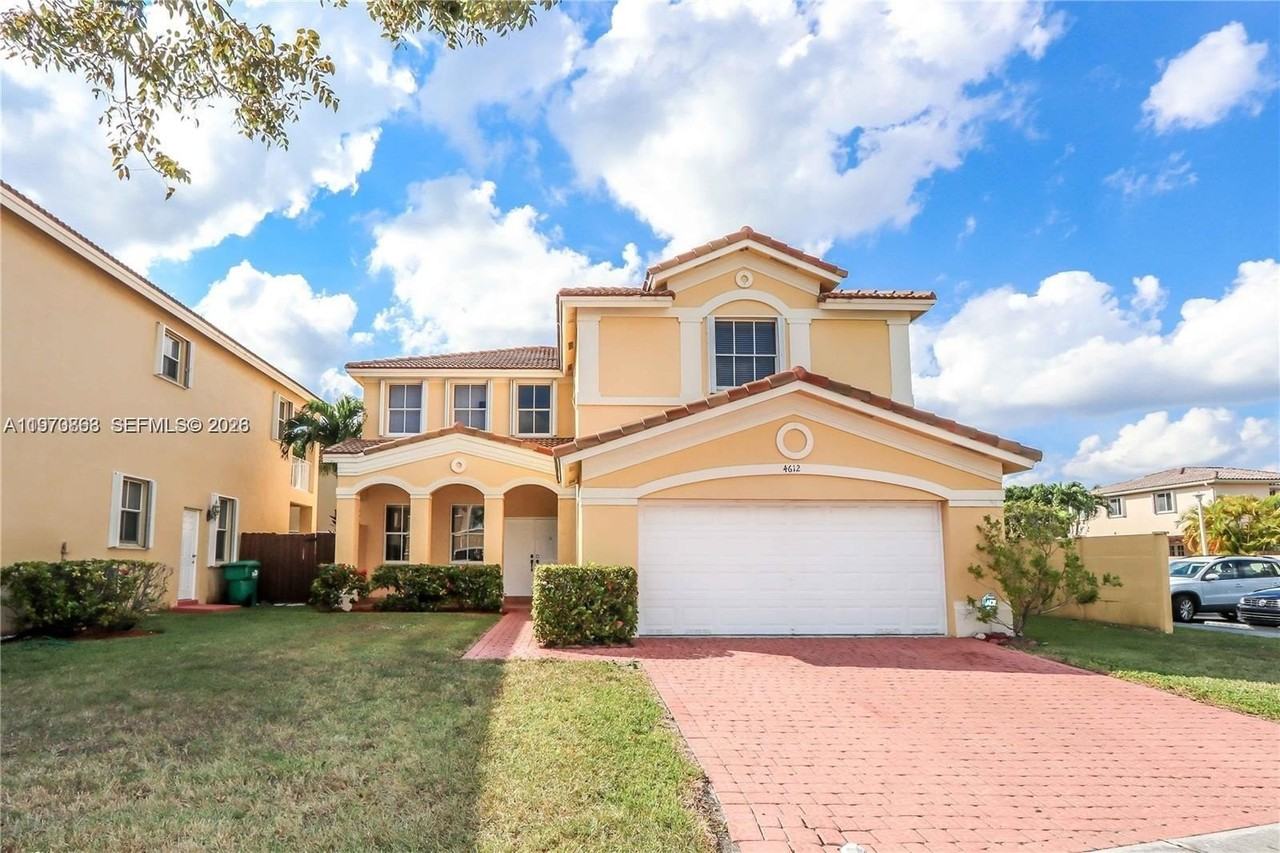 4612 Nw 94th Ct #4612 - Photo 3 of 29