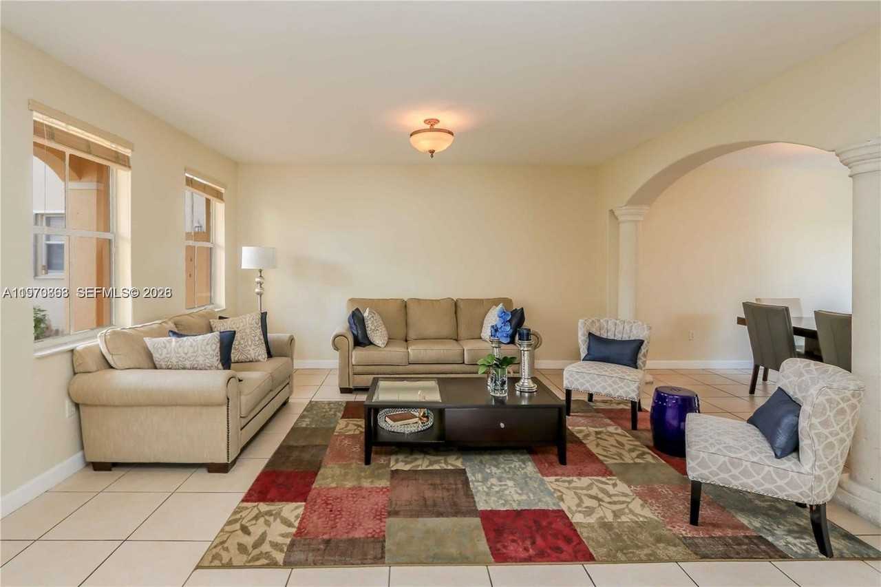 4612 Nw 94th Ct #4612 - Photo 5 of 29