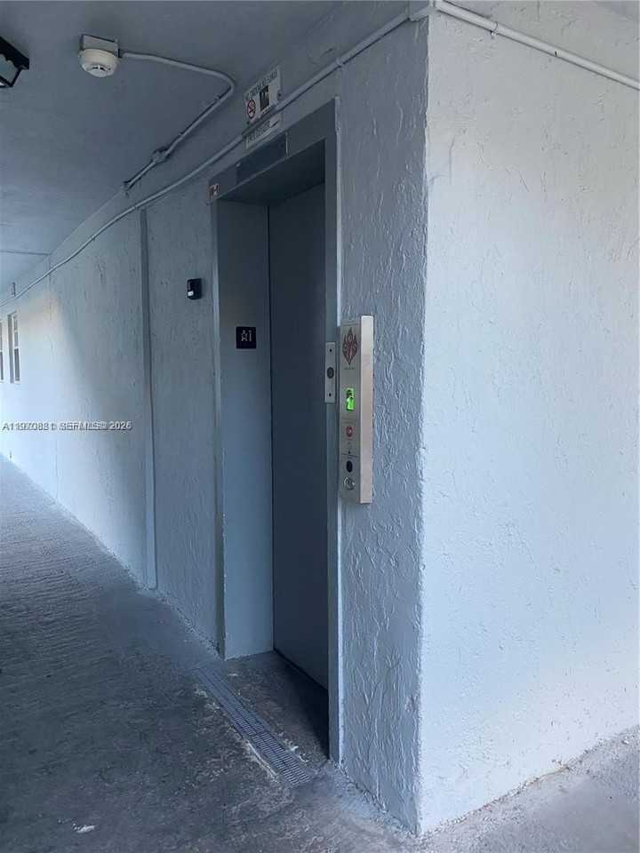 1735 W 60th St #M301 - Photo 3 of 29