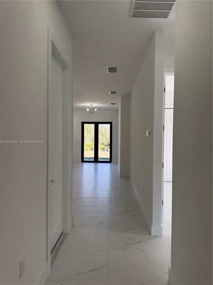 20 Organ St #20 - Photo 3 of 21