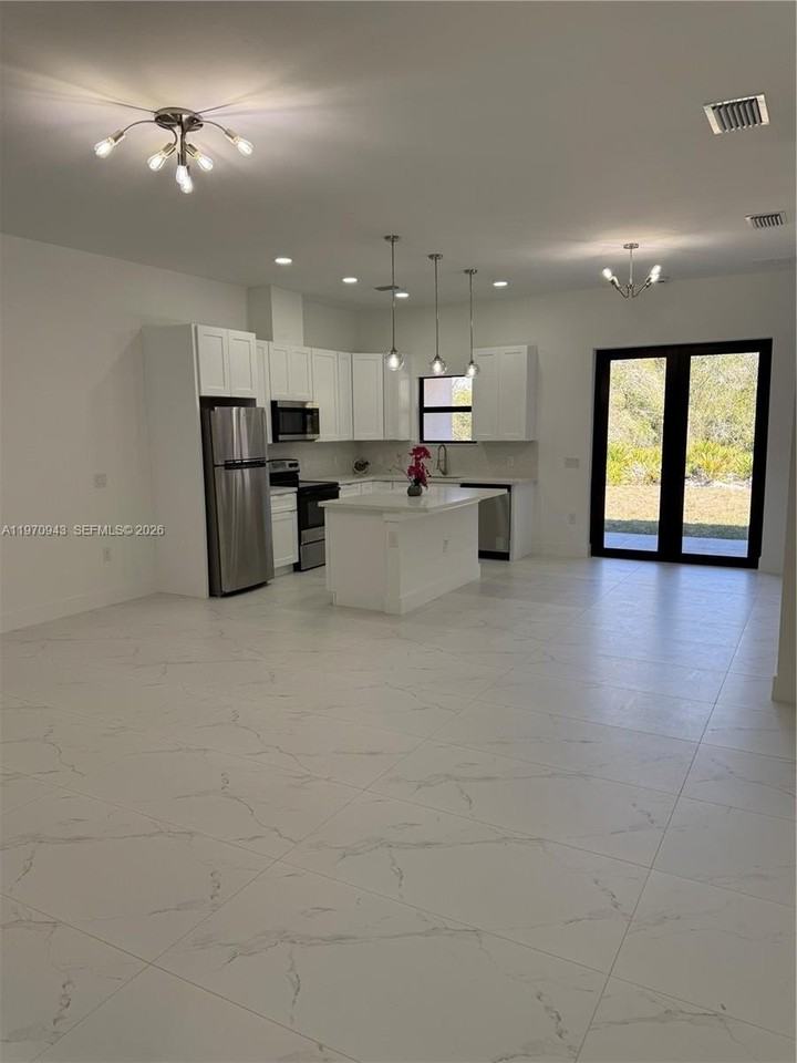 20 Organ St #20 - Photo 4 of 21