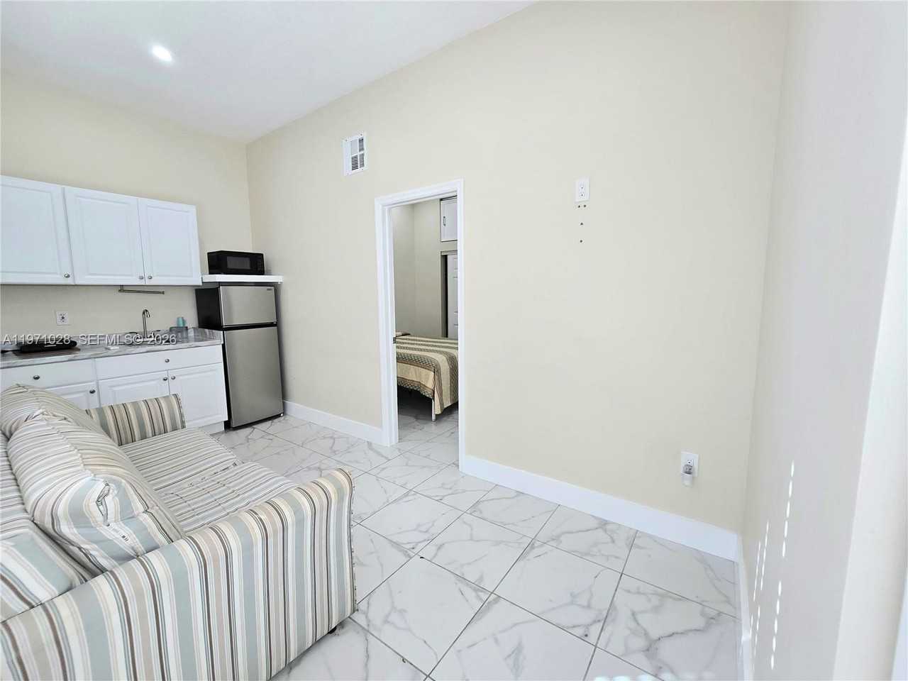 18255 Sw 145th Ave #BACK - Photo 3 of 9