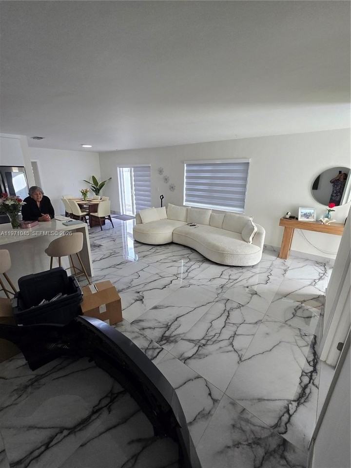 869 W 37th St - Photo 2 of 12