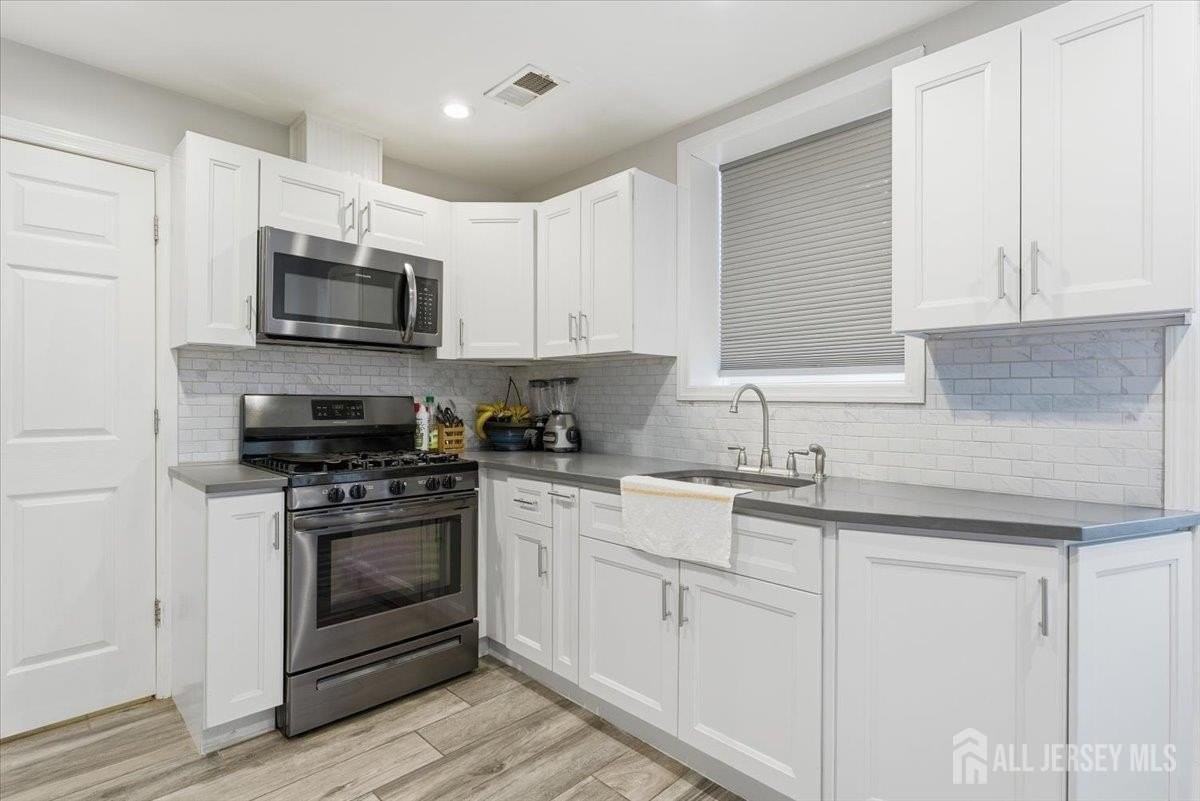 316 Evergreen Ave - Photo 3 of 16