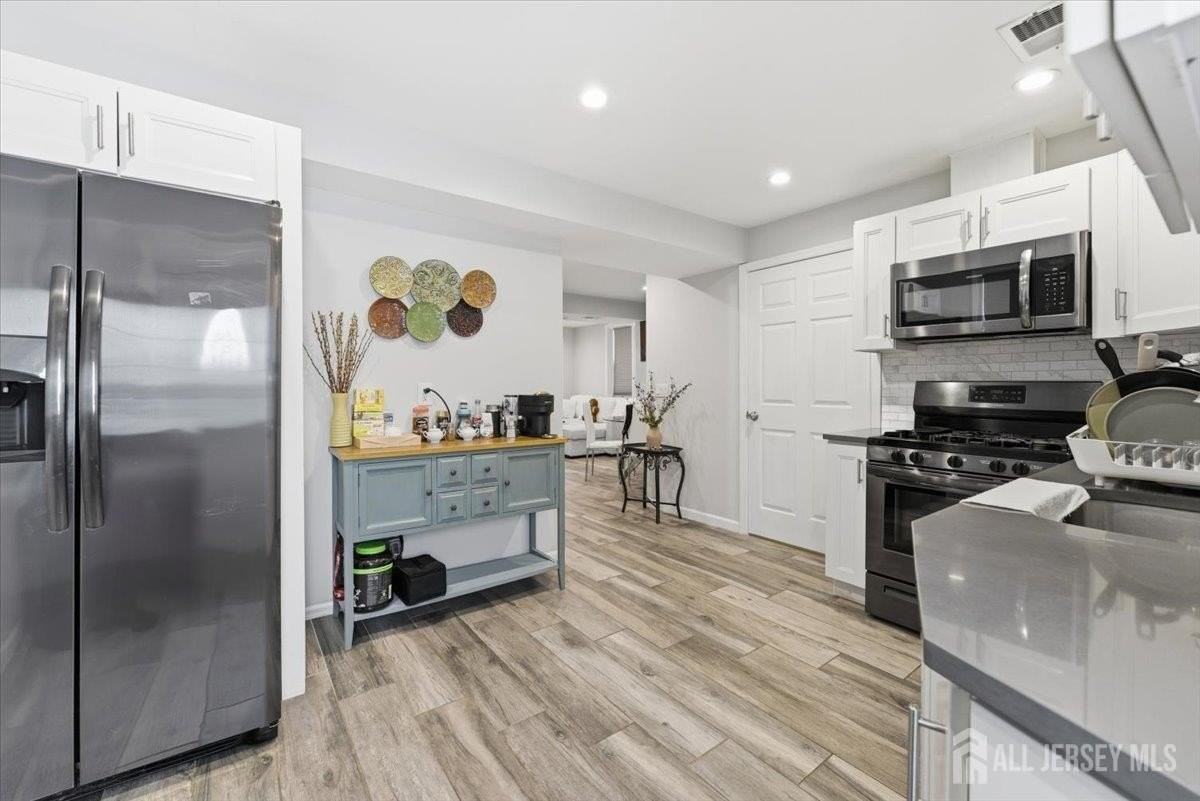 316 Evergreen Ave - Photo 5 of 16