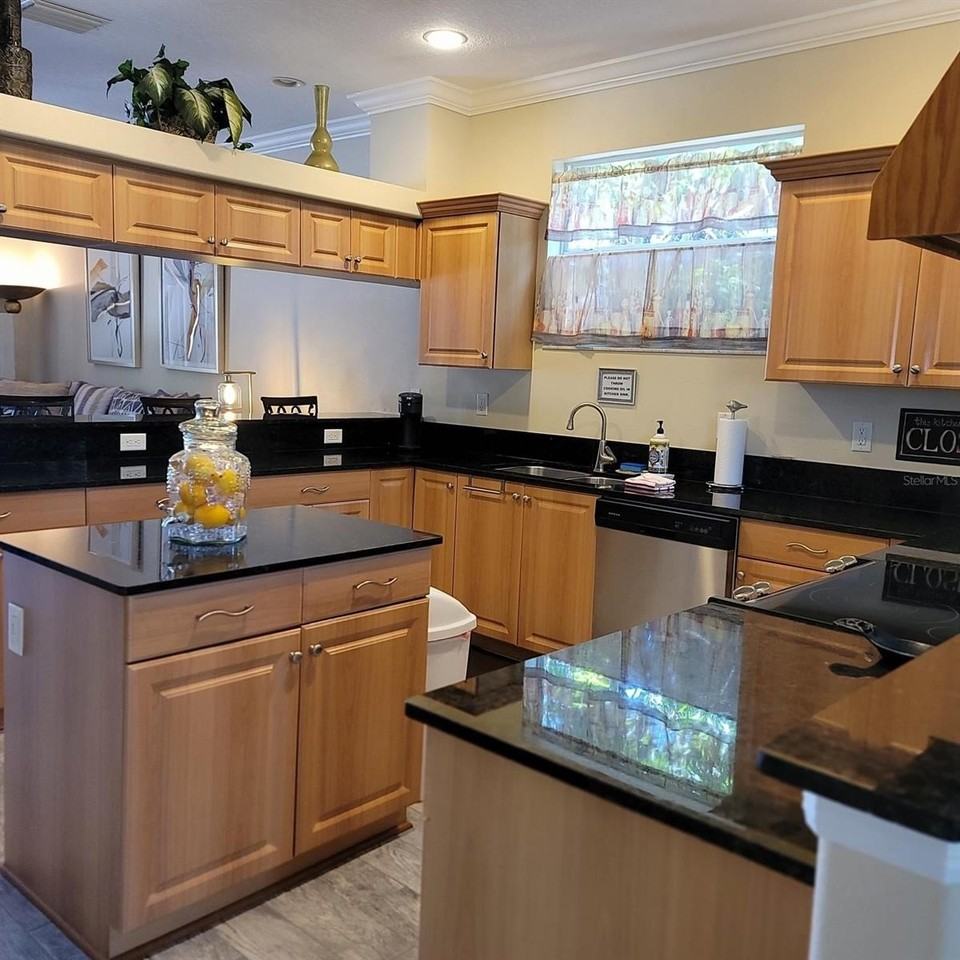 3624 Peck St - Photo 2 of 41