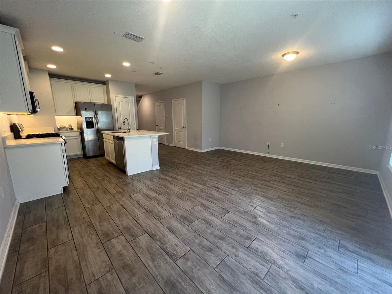 104 Cedar Bark Ln - Photo 4 of 20