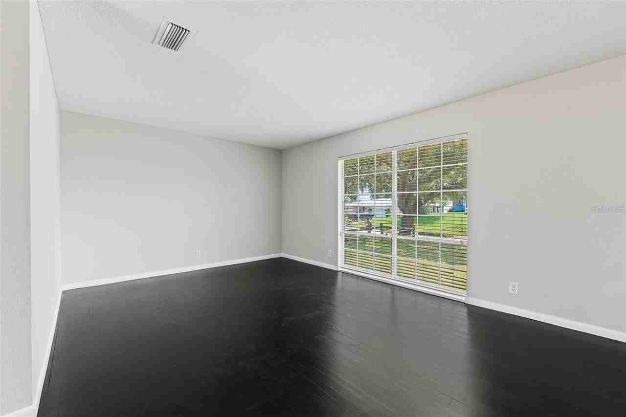 47 Kathy Dr - Photo 6 of 39