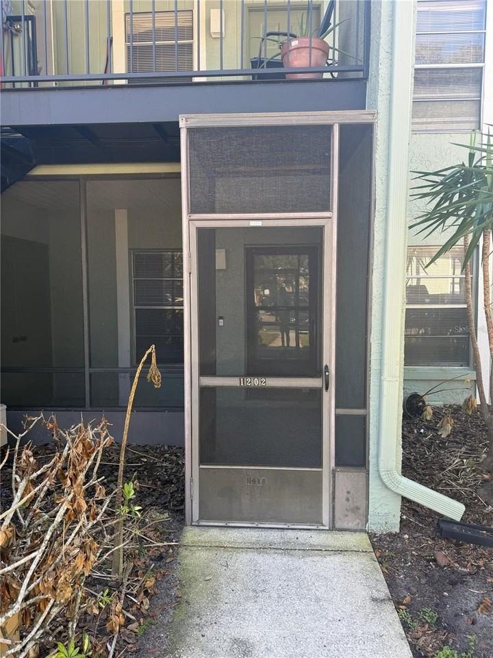 4834 S Semoran Blvd #1202 - Photo 2 of 9