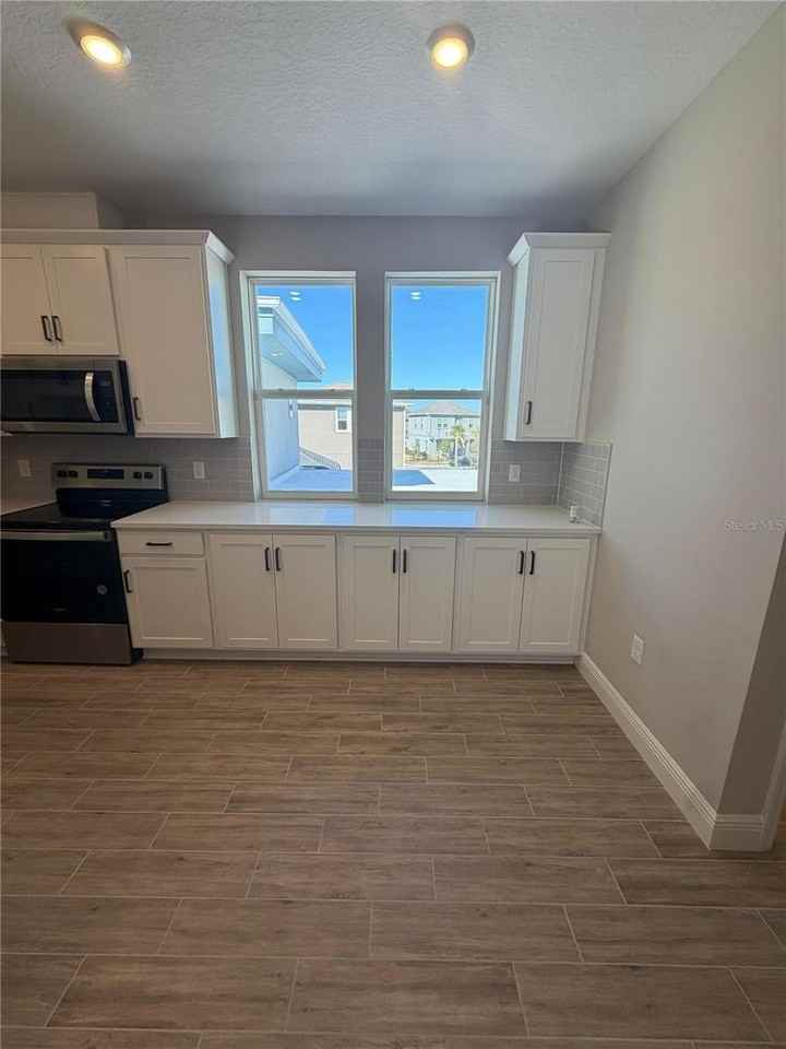 10259 Pearson Ave - Photo 3 of 10