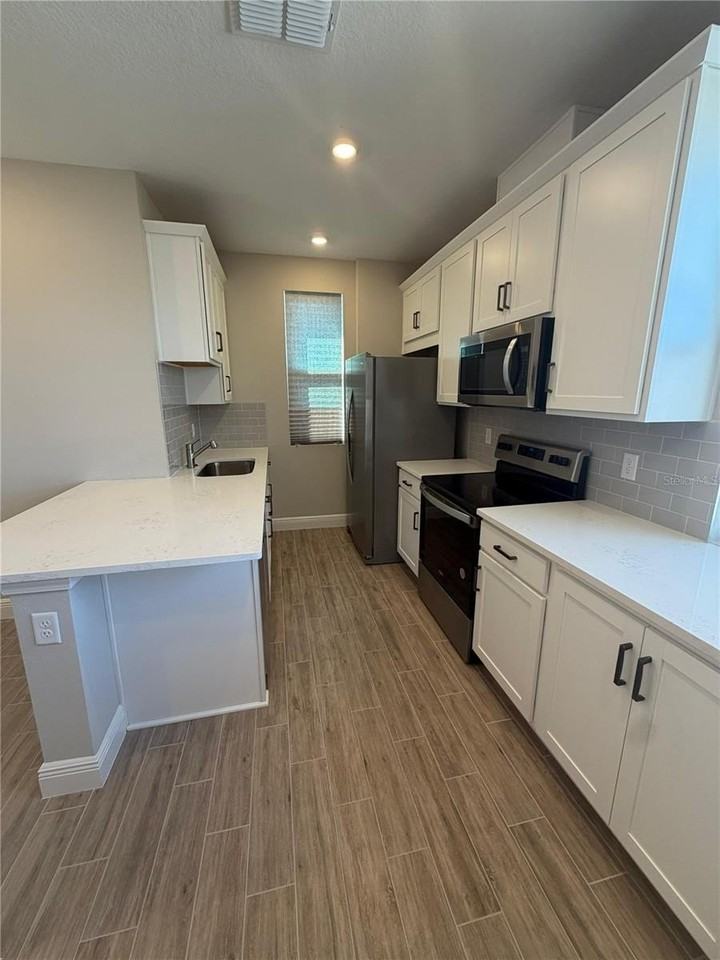 10259 Pearson Ave - Photo 4 of 10