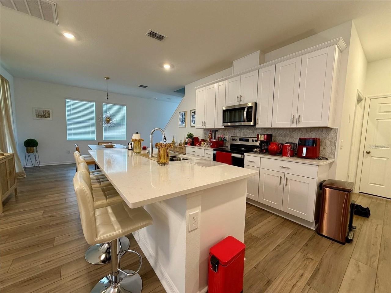 2333 Treasure Hill St - Photo 7 of 22