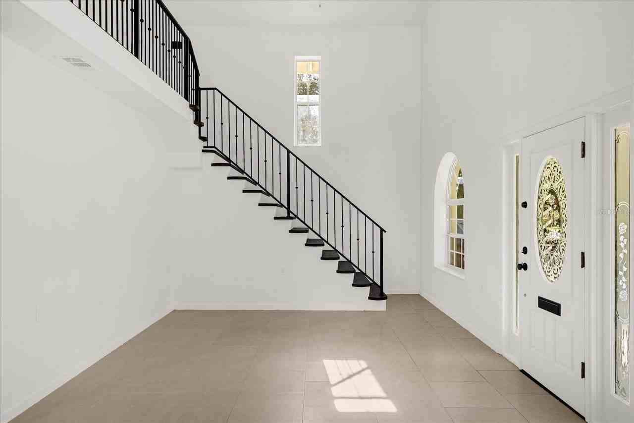 615 W Winter Park St - Photo 3 of 50