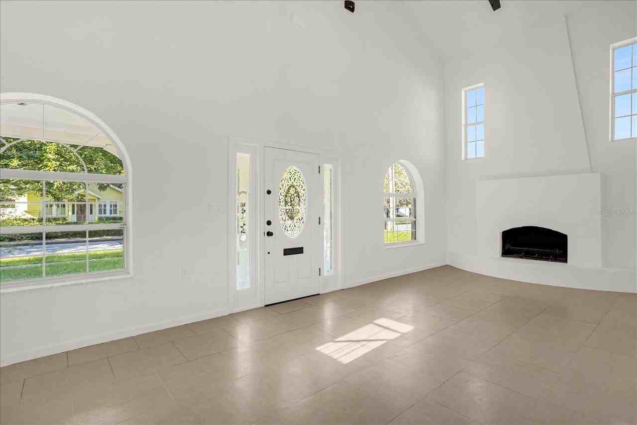 615 W Winter Park St - Photo 6 of 50