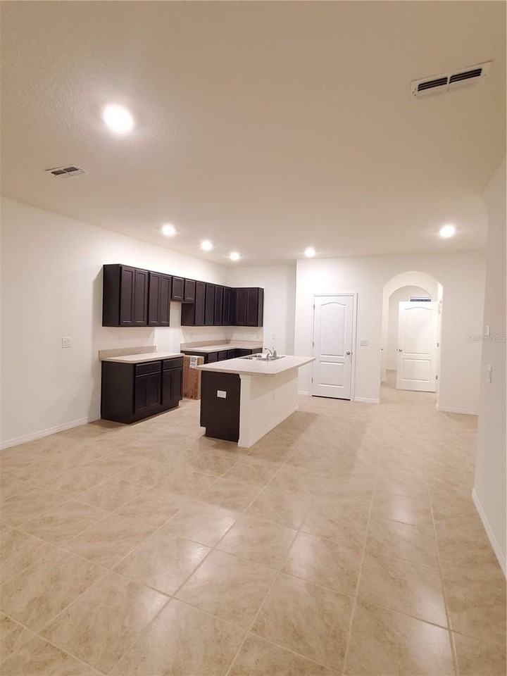 366 Feltrim Reserve Blvd - Photo 4 of 12