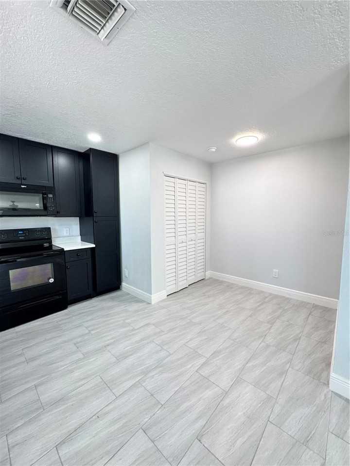 607 Alabama Ave - Photo 5 of 11