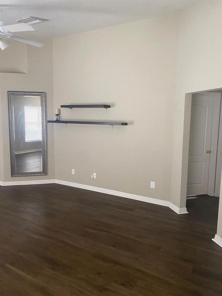 8411 Deer Chase Dr - Photo 4 of 30