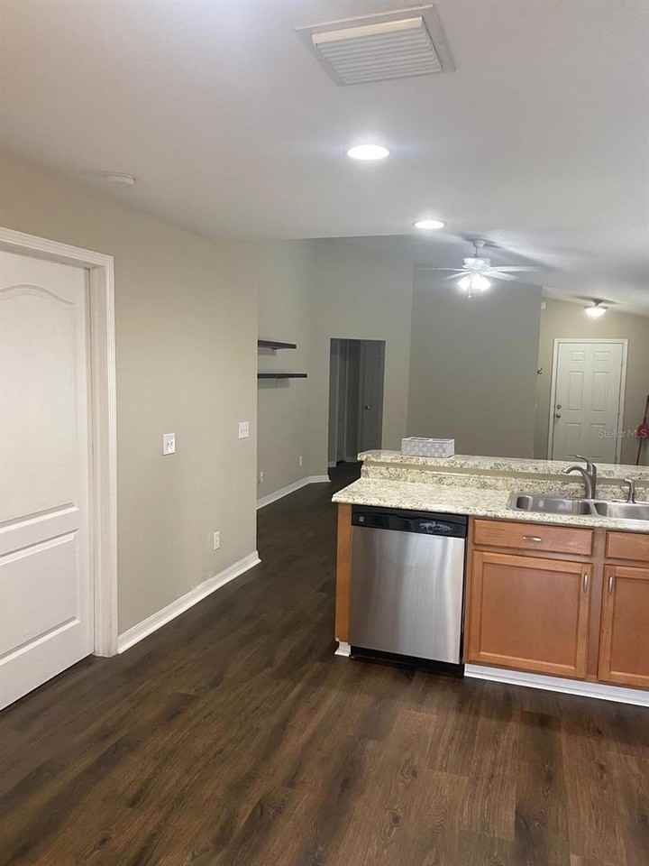 8411 Deer Chase Dr - Photo 7 of 30