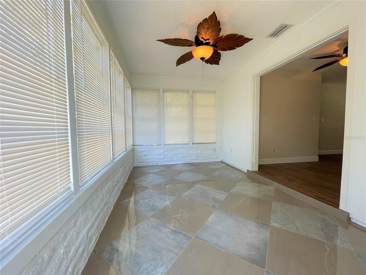 9 Jeff Rd - Photo 4 of 23