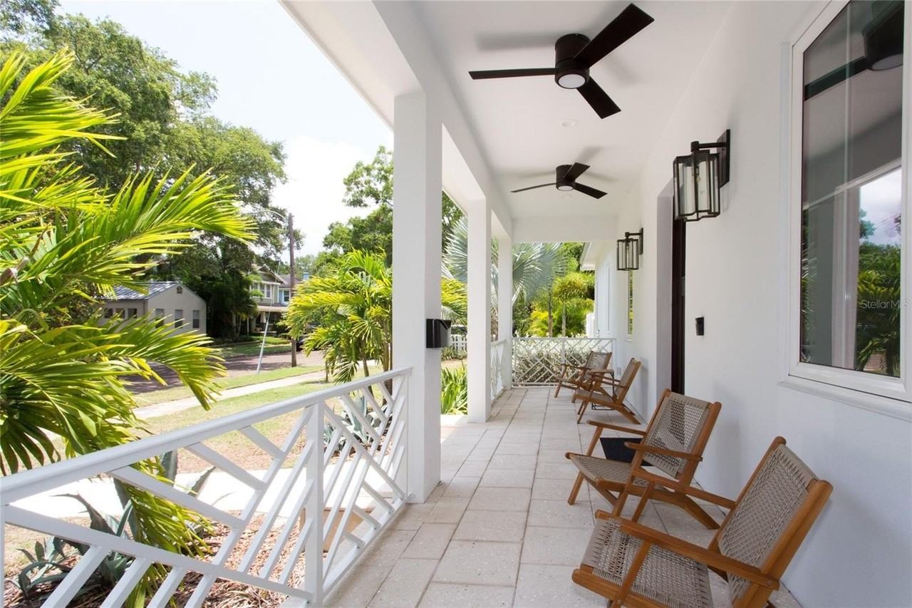 335 16th Ave Ne - Photo 4 of 35